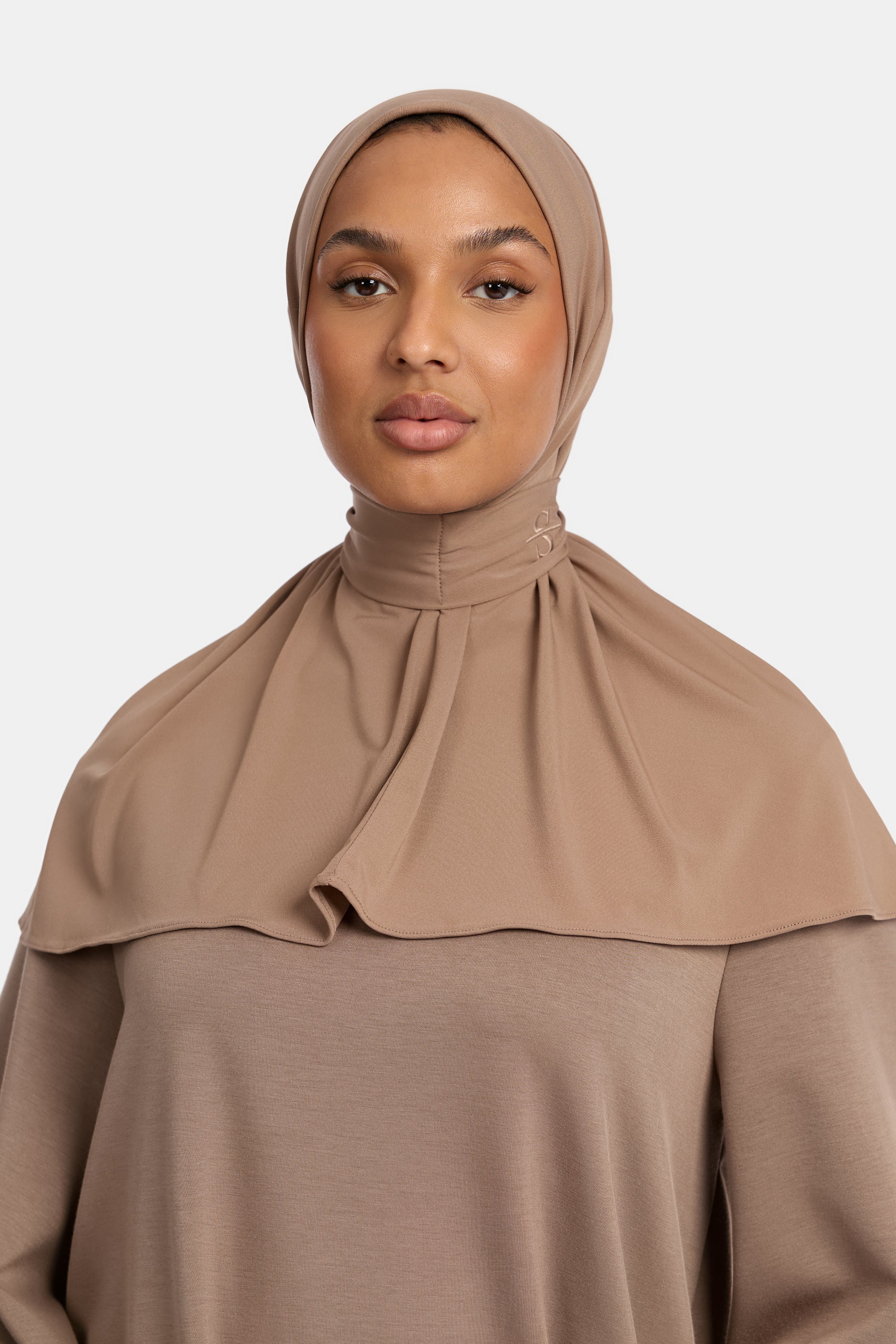 DARK TAUPE X BUTTON SCARF