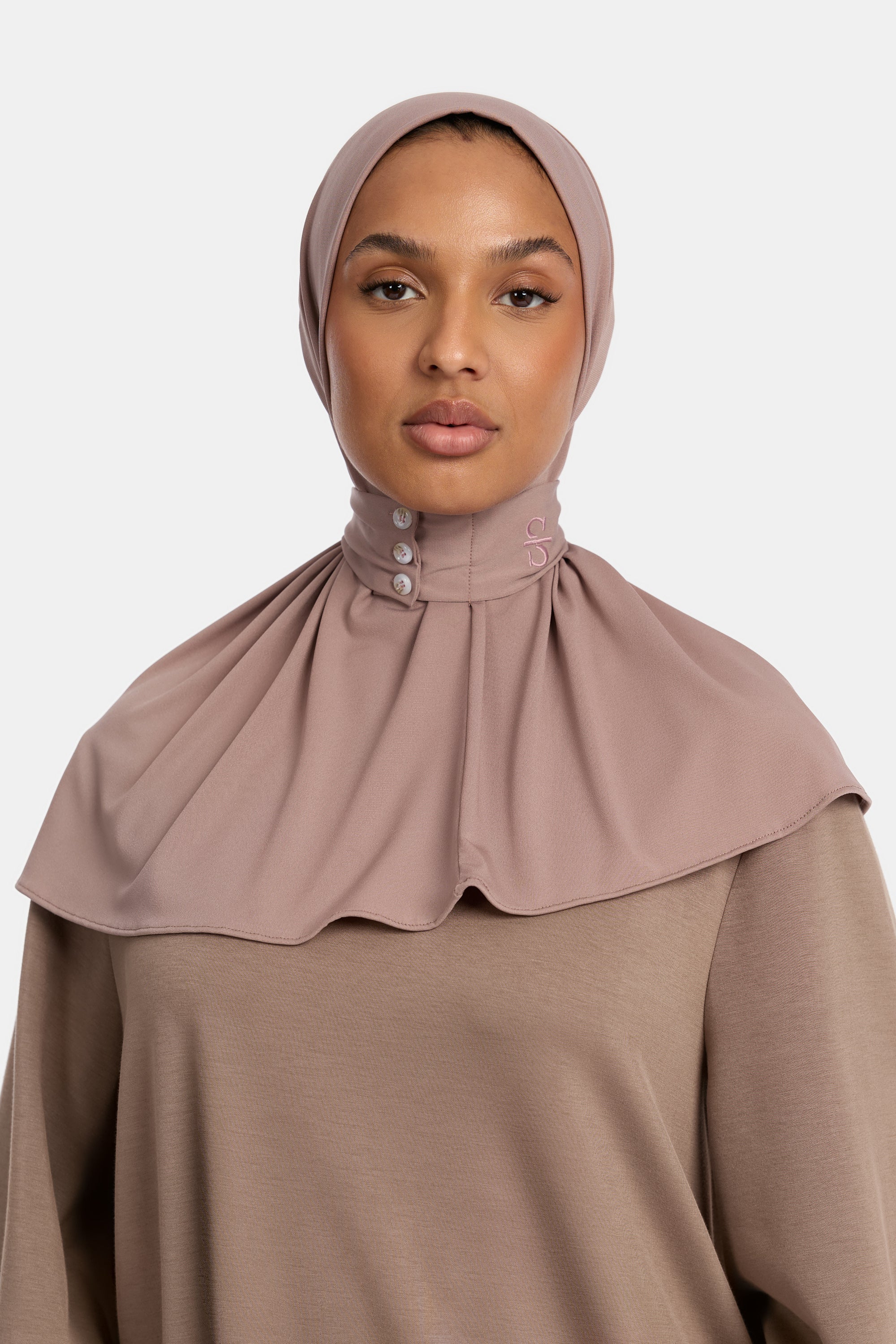 ROSE TAUPE X FRONT BUTTON SCARF
